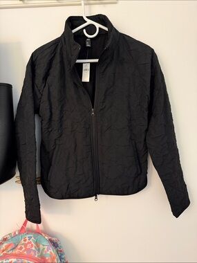 GAP Black Quilted Lightweight Zip Jacket - Women